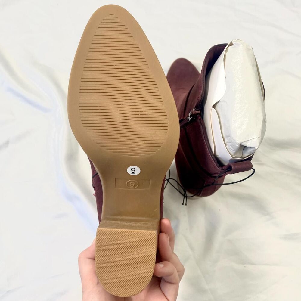 Mia NWOT Retro Boho Buckle Burgundy Berry Faux Leather High Heel Boots US 9 - Picture 6 of 7